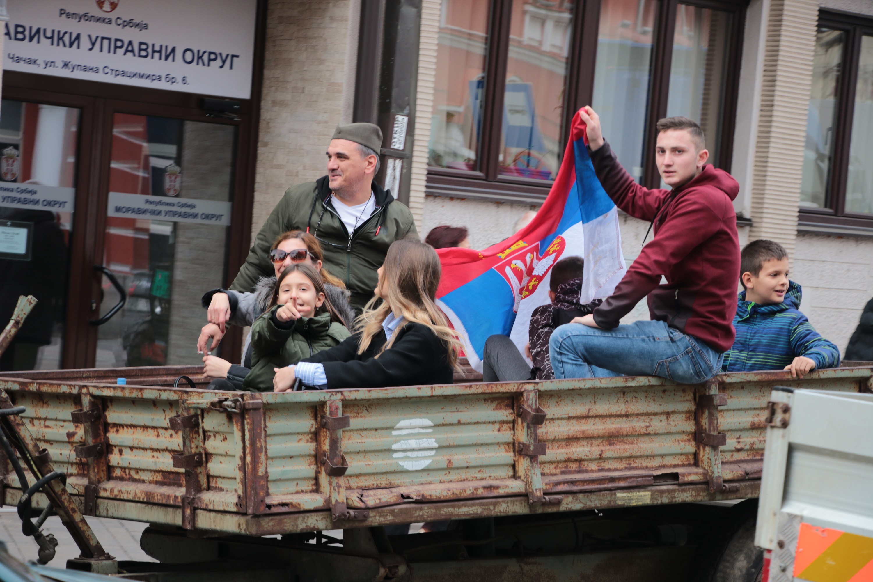 Различита превозна средства у граду на Морави, фото: РИНА
