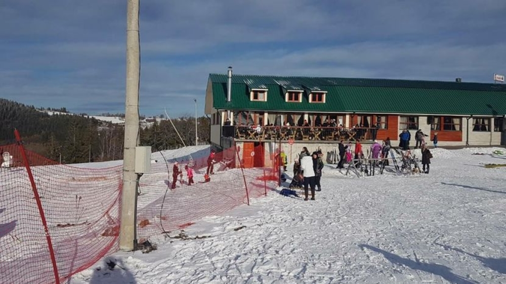 Стазе на овој златној планини идеалне за малишане да се науче првим корацима на скијама/ Фото: РИНА