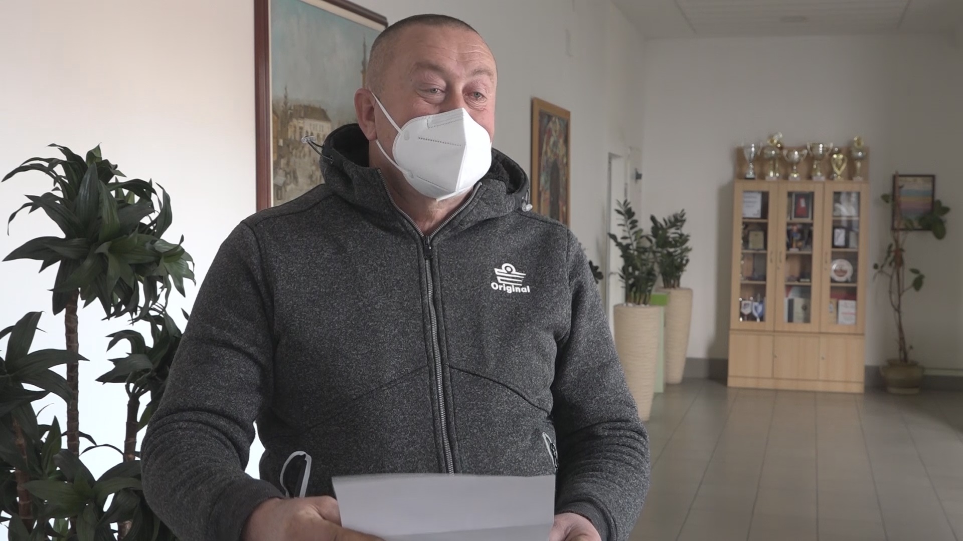 Преваранти користе закон да би пљачкали српске сељаке: Перо из села Полом морао да одговори на питања о свом школовању, а све на основу слободног приступа информацијама од јавног значаја