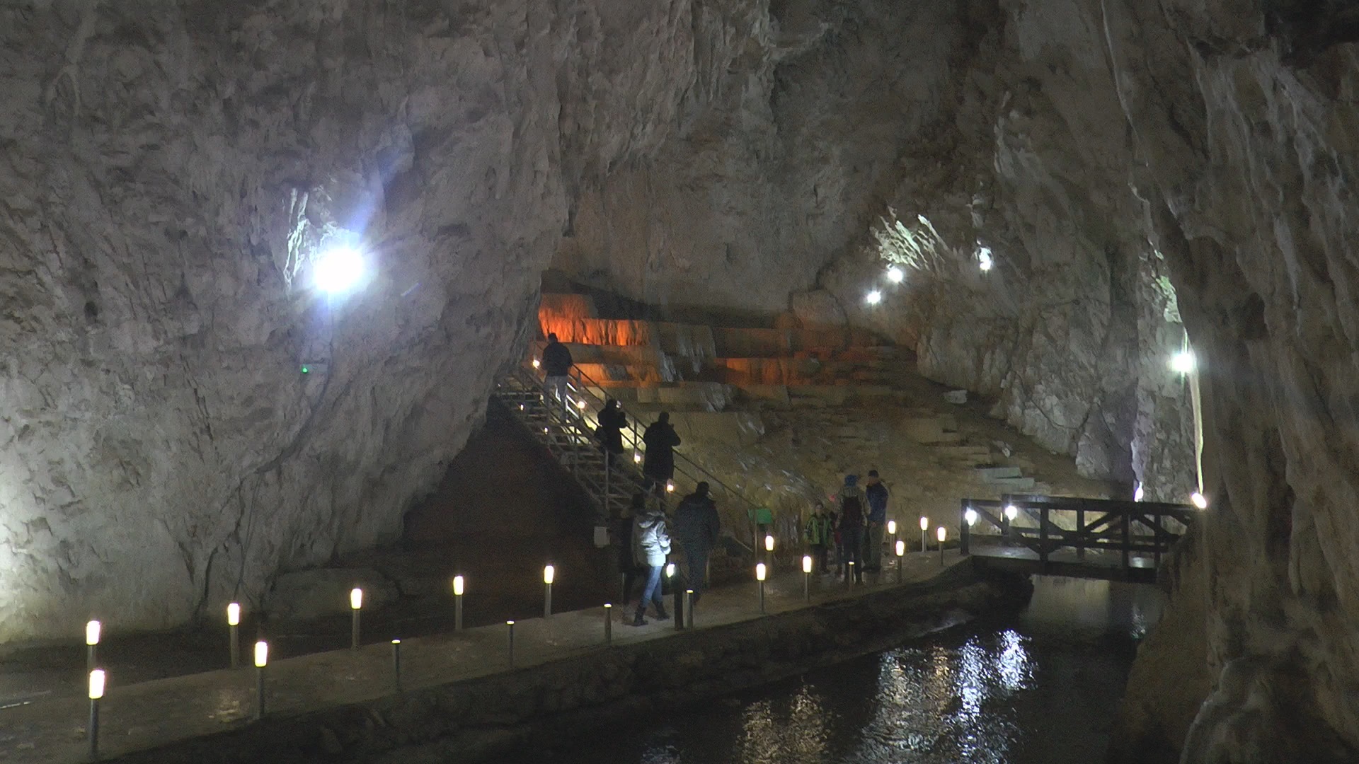Стопића пећина богатија је и за нових 50 метара стаза, фото: РИНА