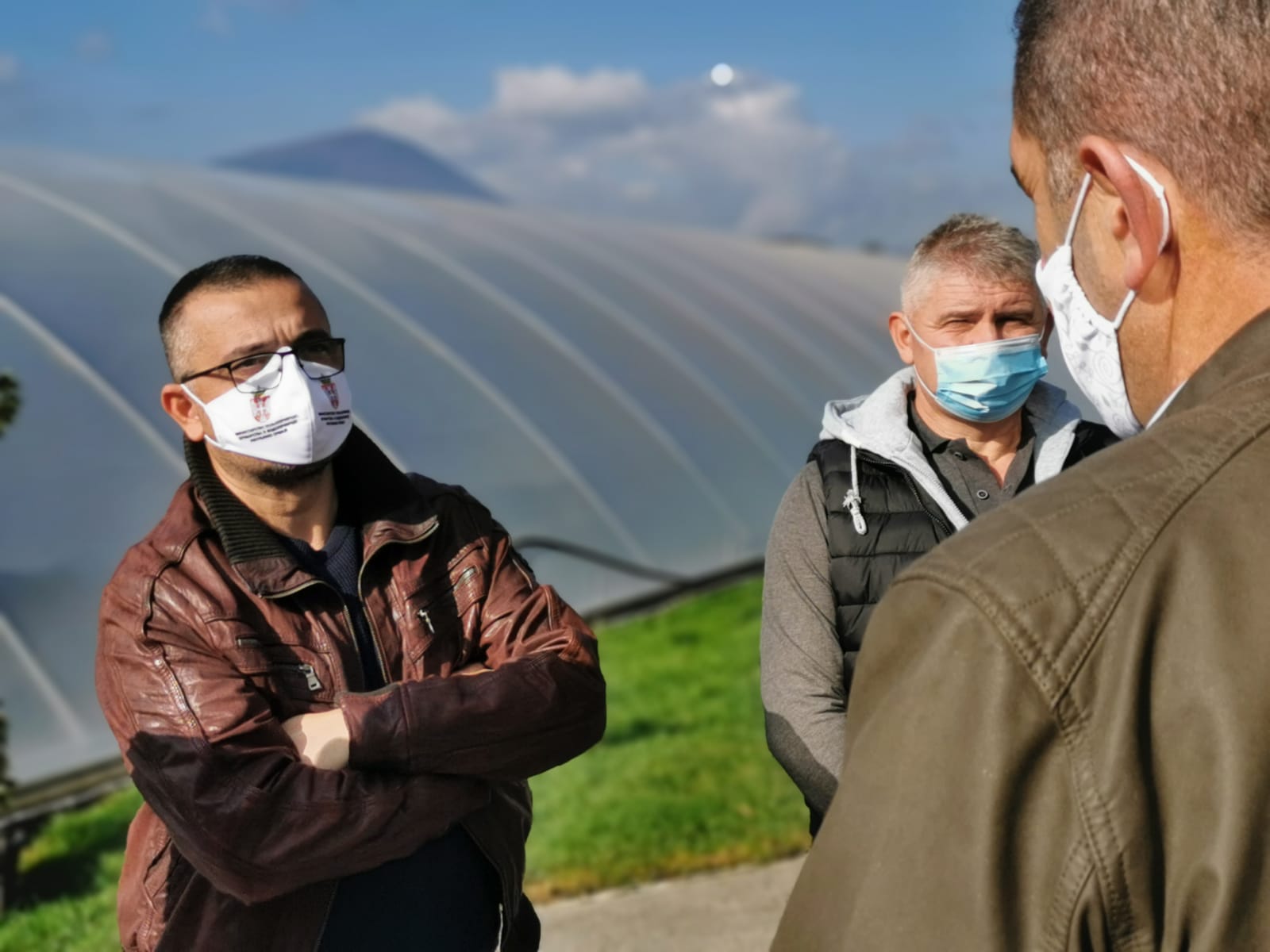 Министар Недимовић обишао општину Крупањ и разговарaо о актуелним проблемима пољопривредника: Позвао произвођаче да конкуришу за субвенције, велика шанса која се не пропушта