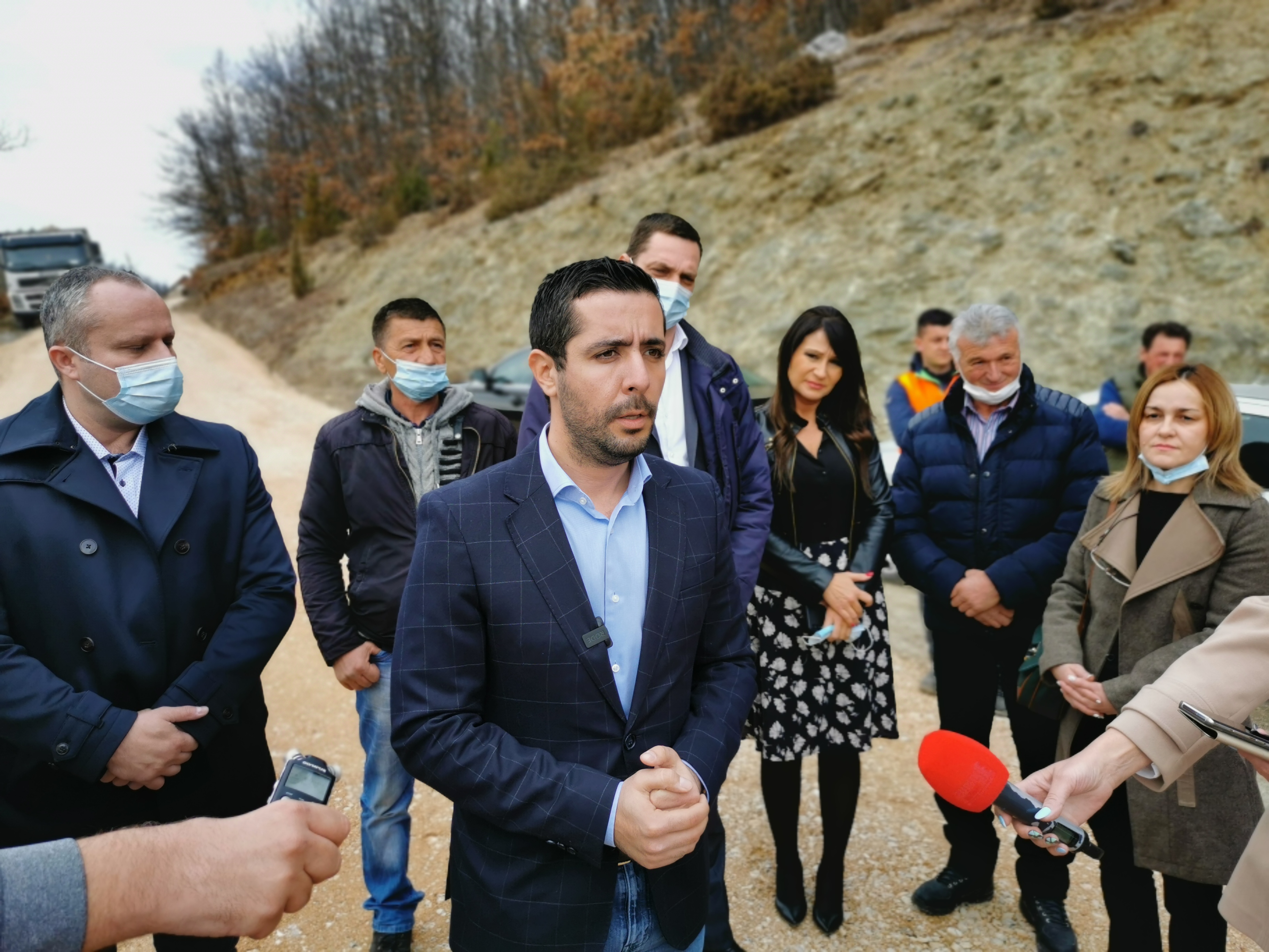 Момировић обишао радове на санацији пута у селу Маковиште, фото: РИНА