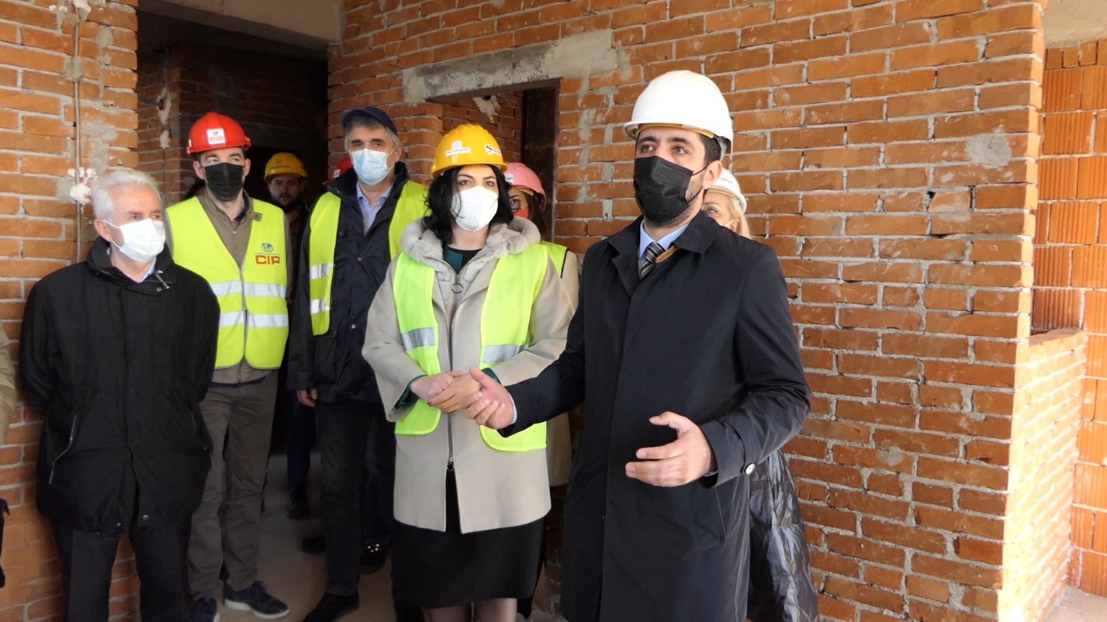 Момировић: Велики део инвестиција усмеравамо на комуналну инфраструктуру и у аеродром Константин Велики