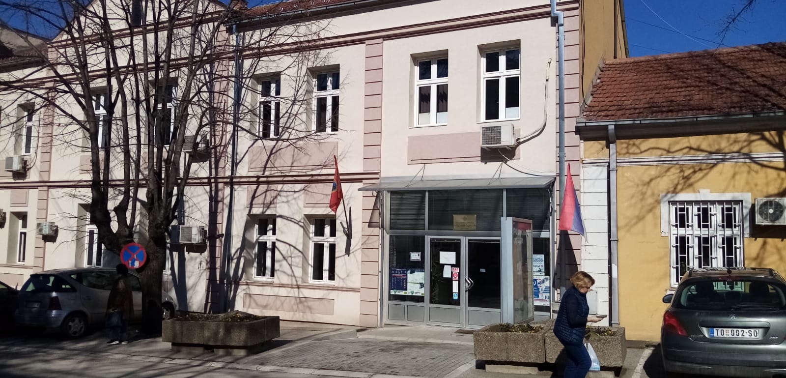 Алармантно у општини Топола: Нагло расте број заражених, међу њима и доста деце, у ковид амбулантама дневно се обавља око 180 прегледа 