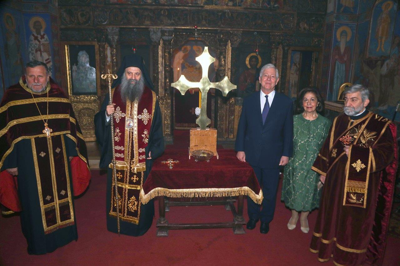 Патријарх Порфирије освештао крст краљевске капеле Светог Андреја Првозваног (ФОТО)