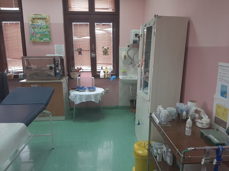 Дечје одељење Дома здравља у Тополи у ковид систему: До сада корона вирус потврђен код 79 малишана 