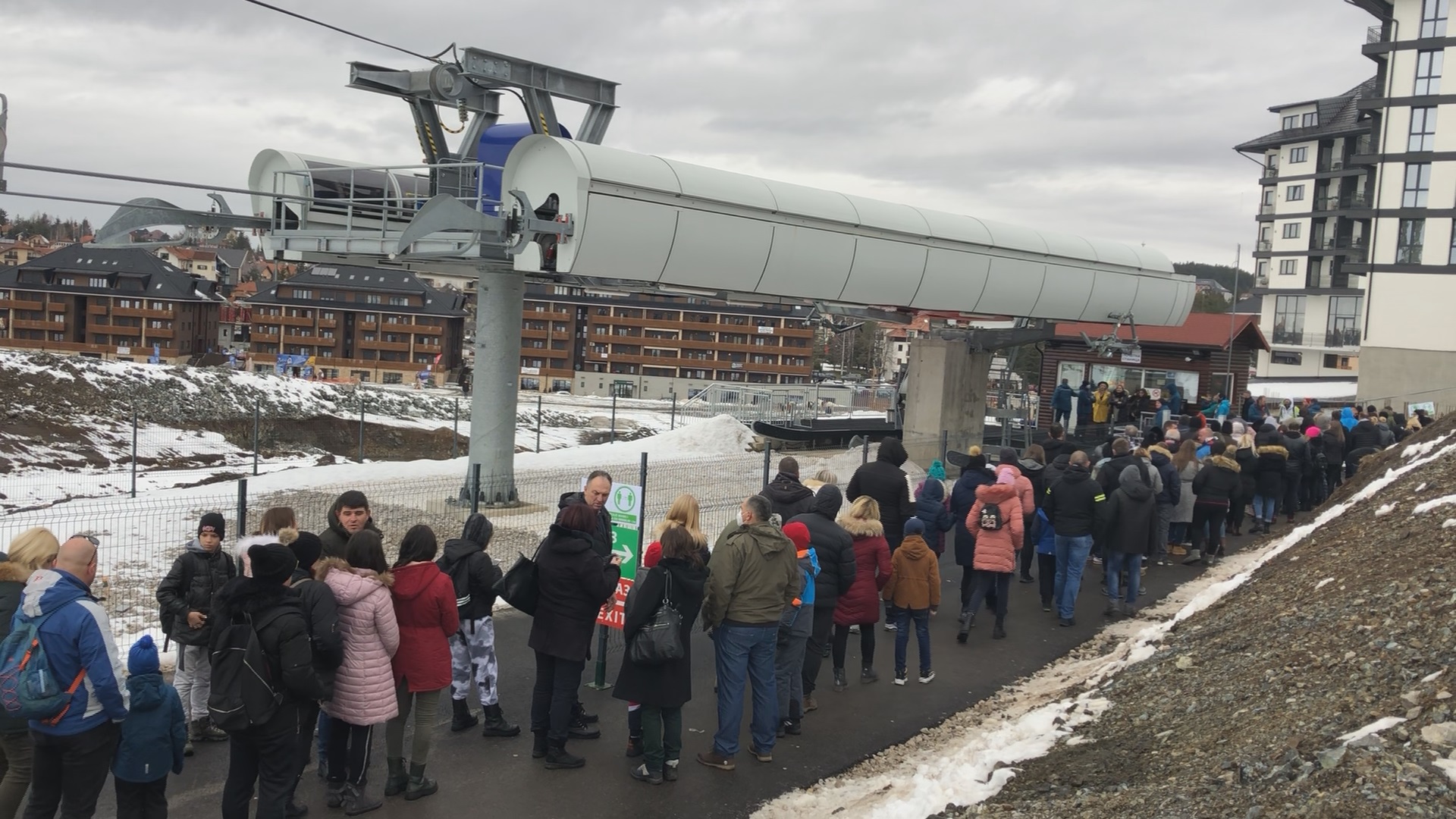 Први дужи прекид у раду туристичке атракције на Златибору: Голд Гондола неће превозити путнике десет дана, познато и зашто 