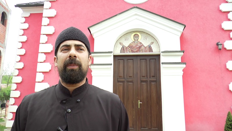 Навијачи претукли попа и попадију у Којсерићу: Омиљени парох и голман ФК „Црнокоса“ задобио теже повреде главе