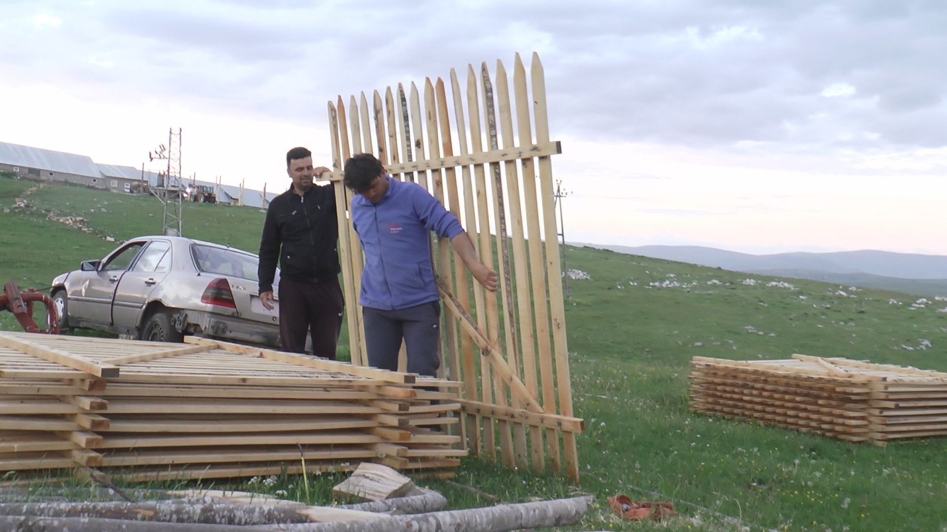 Све послове обављају ослањајући се на сопствене снаге, фото. РИНА