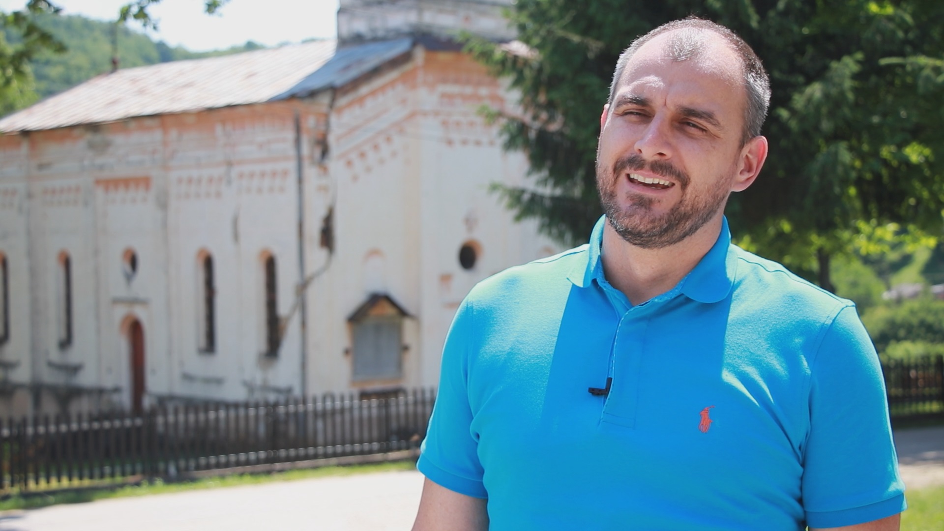 Пропада нам светиња у срцу Србије: Црква стара скоро два века тоне због подземних вода, мештани у страху да се не уруши пред њиховим очима (ФОТО)(ВИДЕО)