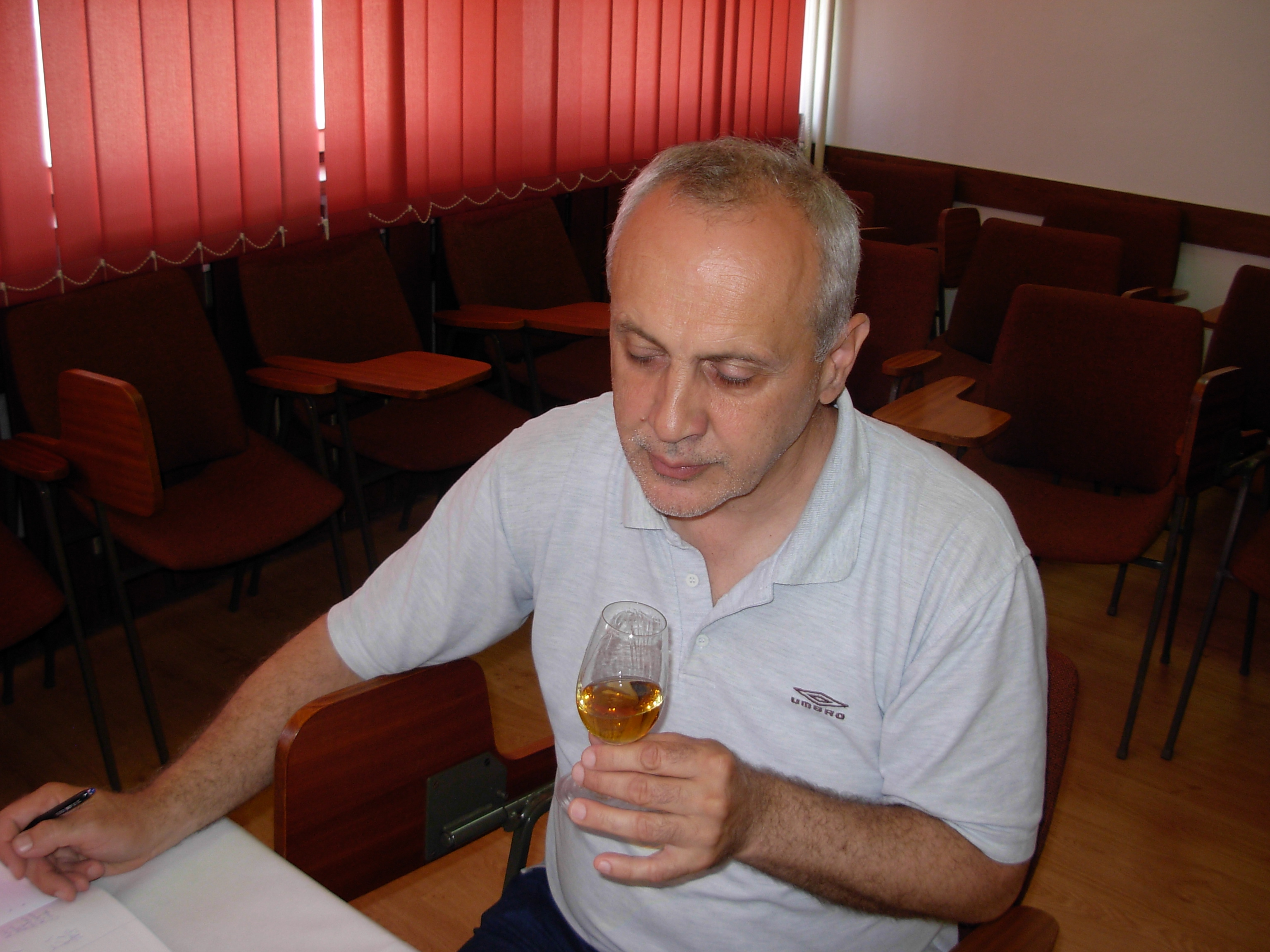 Српска шљивовица боља од курвазијеа и вискија: Донета одлука чија је ракија најбоља у протеклој години