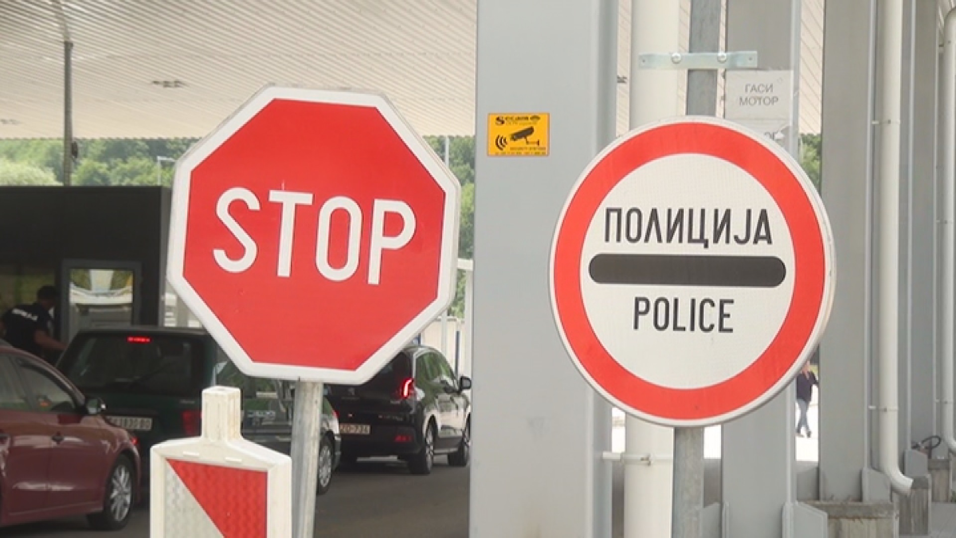 Почетак сезоне годишњих одмора условљава гужве у саобраћају, фото: РИНА