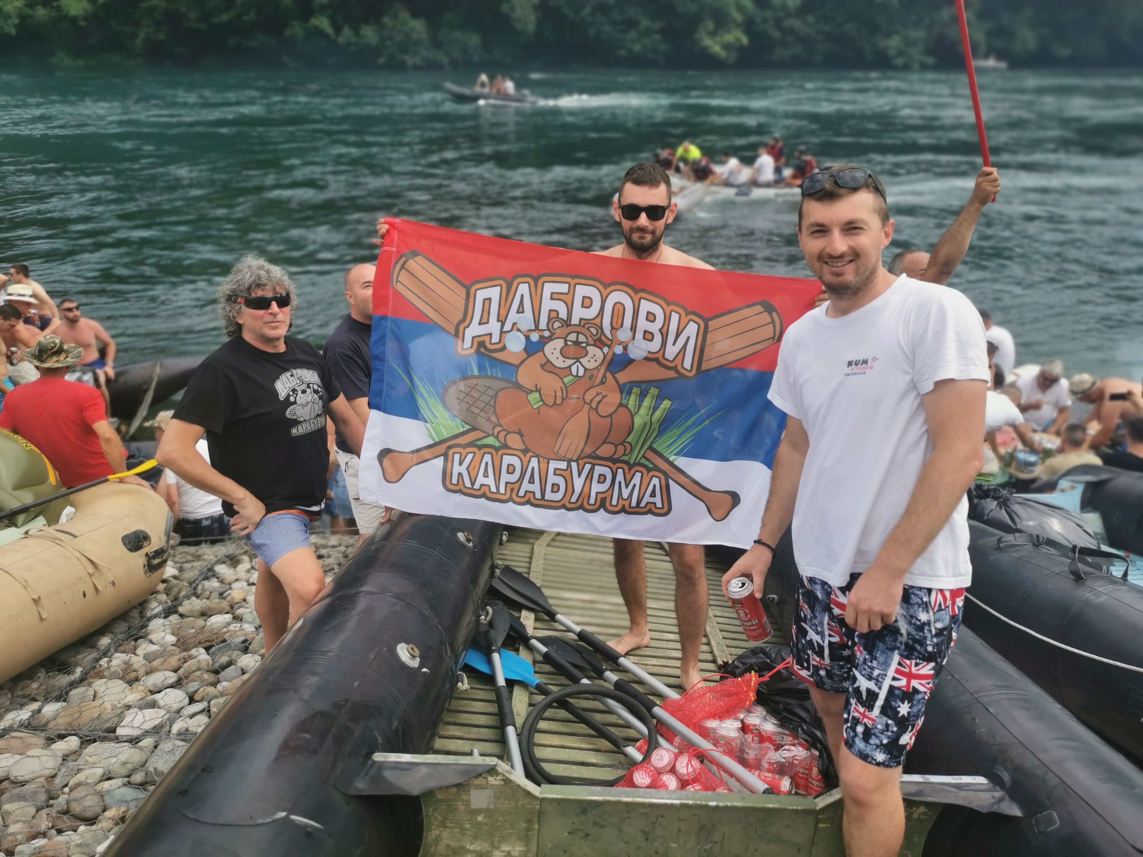 Преко хиљаду чамаца данас је запловило зеленом Дрином/ Фото: РИНА