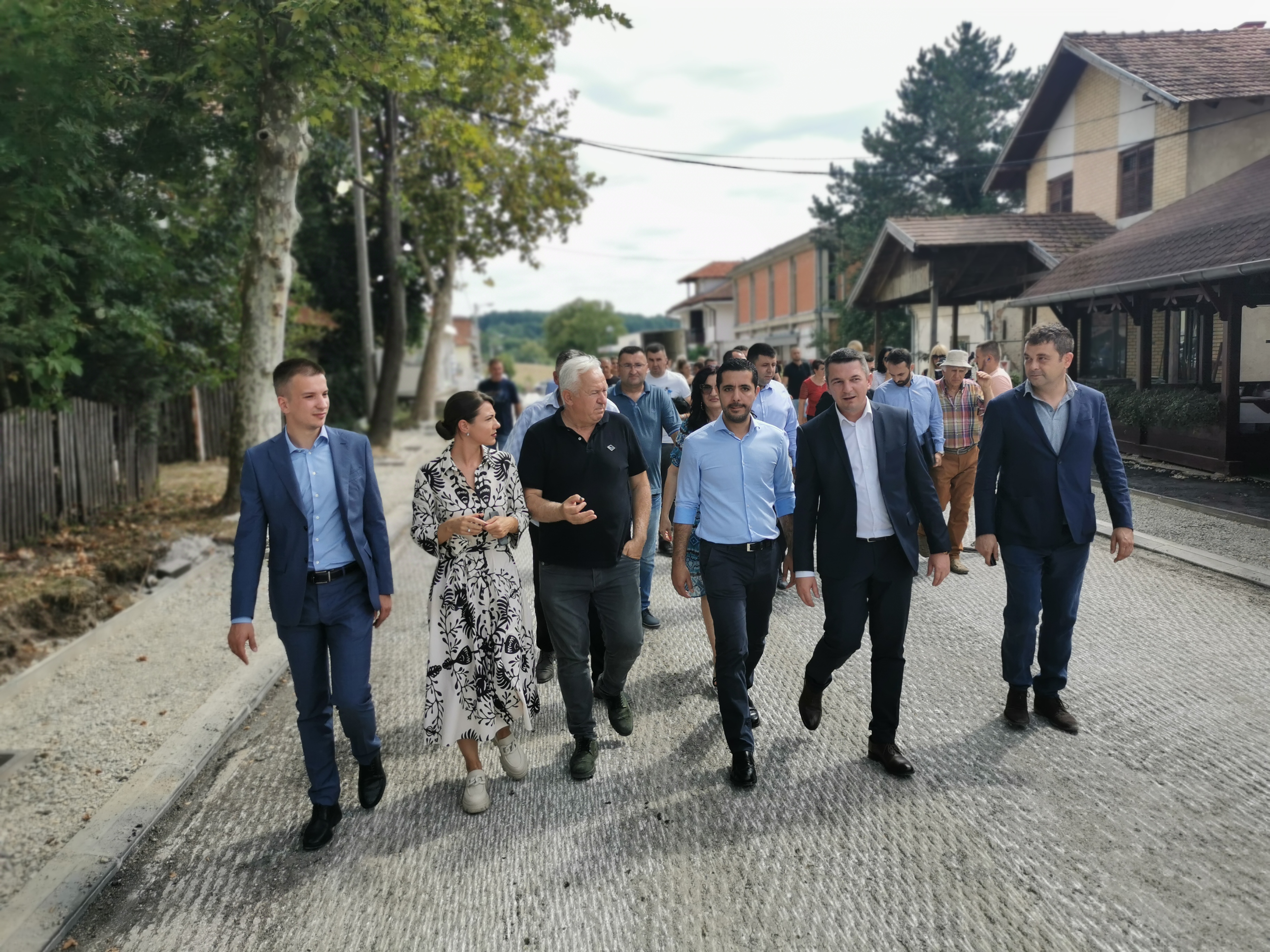 Момировић обишао радове на реконструкцији пута,фото/ РИНА