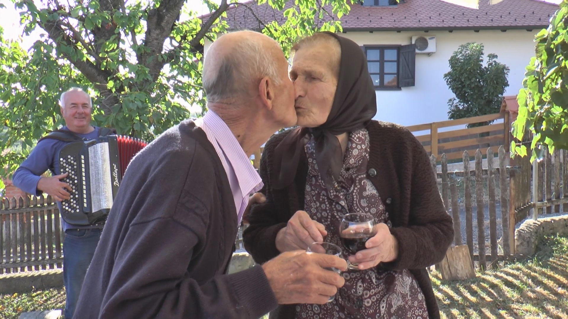 Као да је јуче било, Момир враголаст, а Милојка љубав из школске клупе/ Фото: РИНА
