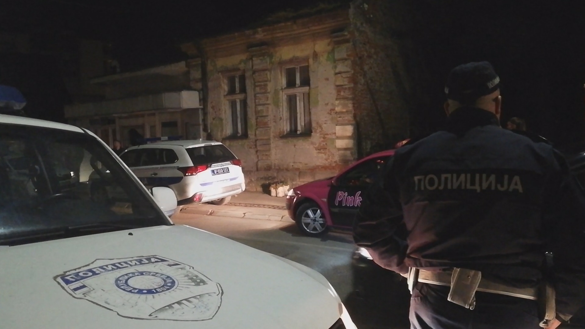 Пао још један дилер кокаина у Горњем Милановцу: Полиција претресла стан и пронашла дрогу и хиљаду евра сумњиво стечених