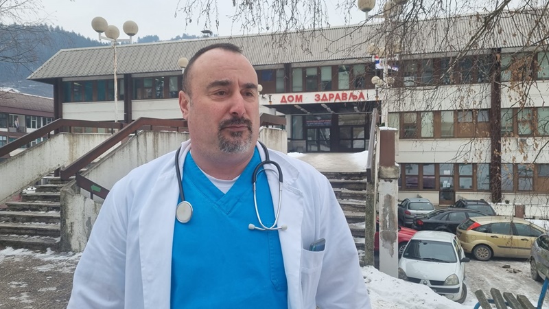 Имамо светло на крају тунела, сви који дођу на преглед молимо их да се вакцинишу: У ове две општине на удару медицински радници, доста лекара у изолацији (ФОТО)