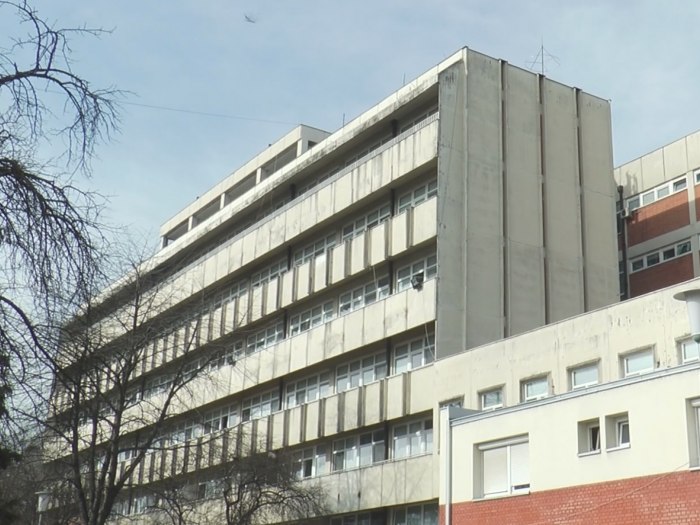 Охрабрујуће вести из чачанске болнице, нема пацијената са тешком клиничком сликом: Један пацијент транспортован за Крушевац, две особе послате на кућно лечење