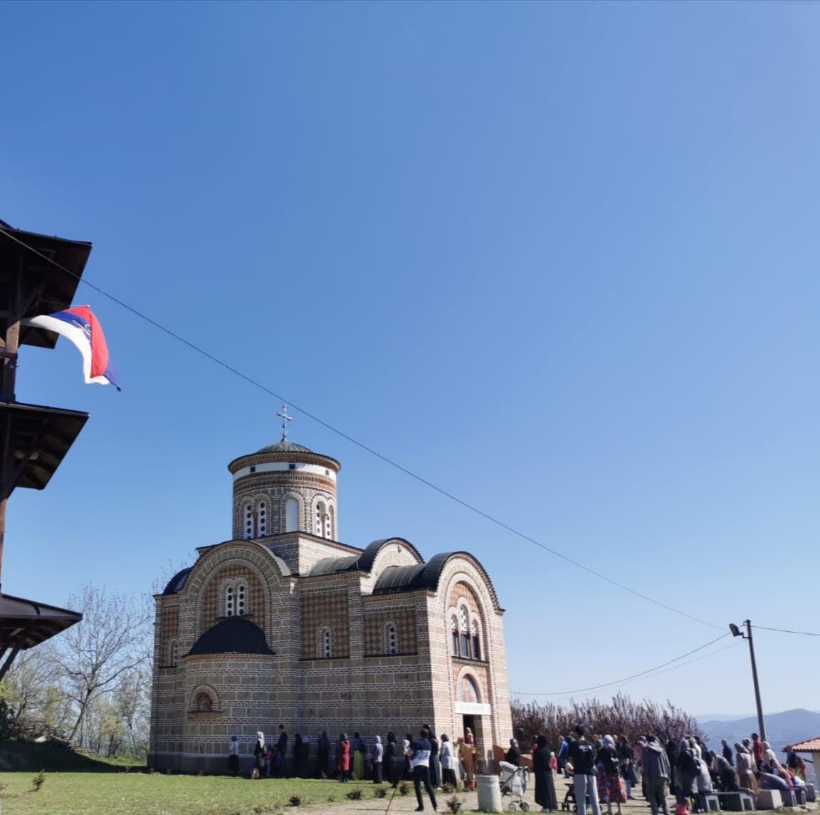 Некима више ништа није свето: Мушкарац украо кутију са прилозима из цркве Светог кнеза Лазара у Љубићу, мештани згрожени овим чином/ Фото: РИНА