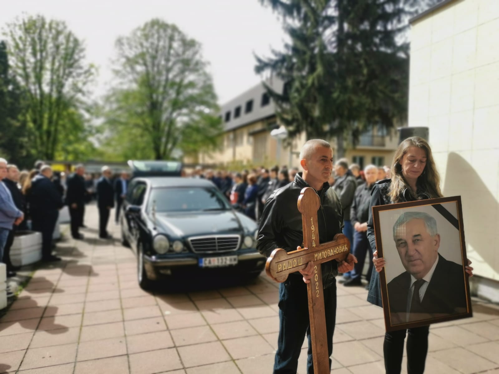 Одржана комеморација пуковнику Радошу Миловановићу: Преко хиљаду радника и пријатеља послало поруку опроштаја директору војне фабрике (ФОТО)(ВИДЕО)