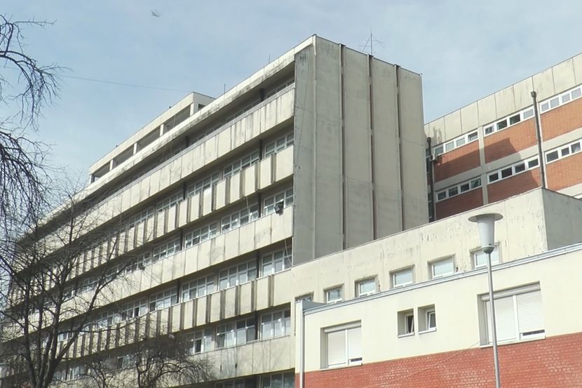 Дан без пријема и отпуста у чачанску болницу: Општа болница тотално растерећена и нема пацијената оболелих од корона вируса