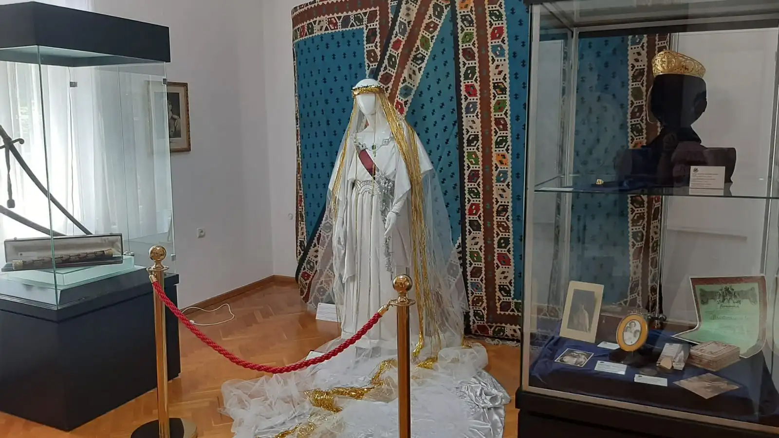 Најспектакуларније венчање у историји Србије, 20.000 људи и венчаница од залата: Пре 100 година на верност пред Богом и народом зарекли се краљ Александар Карађорђевић и краљица Марија (ФОТО)