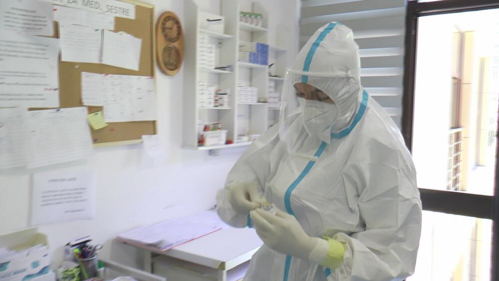 Активирано жариште вируса у једном од највећих округа Србије: На дневном нивоу оболи преко 150 становника, готово сви градови имају двоцифрен број заражених короном