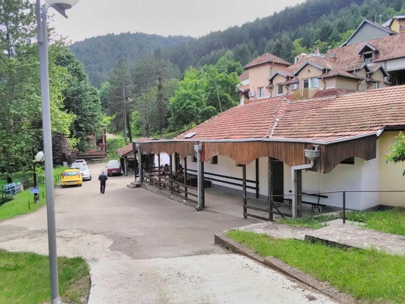 Прави „рај за живце“ након корона вируса: Бањско купатило у Богутовцу лек за многе бољке, познато још у античким временима (ФОТО)