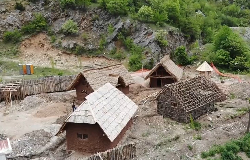 Србија ове године добила јединствену туристичку атракцију: Неолитски парк у околини Ужица пун погодак, прве сезоне посетило га преко 2.000 људи (ФОТО)