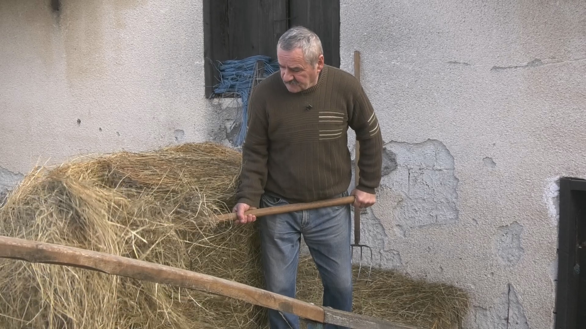 На кућном прагу појавили су се инспектори, али већ је било касно: Лопови ојадили Милољуба из Горњег Милановца, на његово име узели преко три милиона/ Фото: РИНА