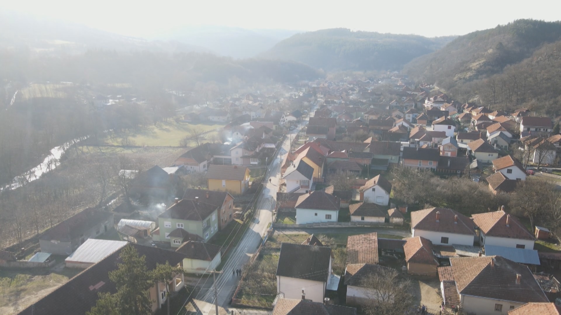 Dobijao batine i bio žrtva lopova, ali Vladišu ništa nije pokolebalo: Zvonar seoske crkve do sada peške prešao preko milion kilometara, svakog avgusta njegova ruta je jasna/ Foto: RINA