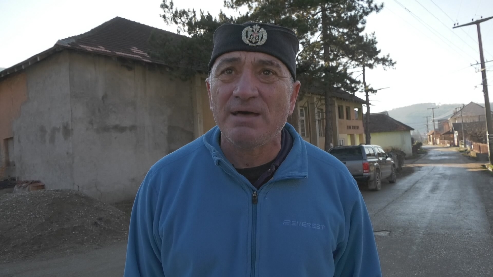 Dobijao batine i bio žrtva lopova, ali Vladišu ništa nije pokolebalo: Zvonar seoske crkve do sada peške prešao preko milion kilometara, svakog avgusta njegova ruta je jasna/ Foto: RINA