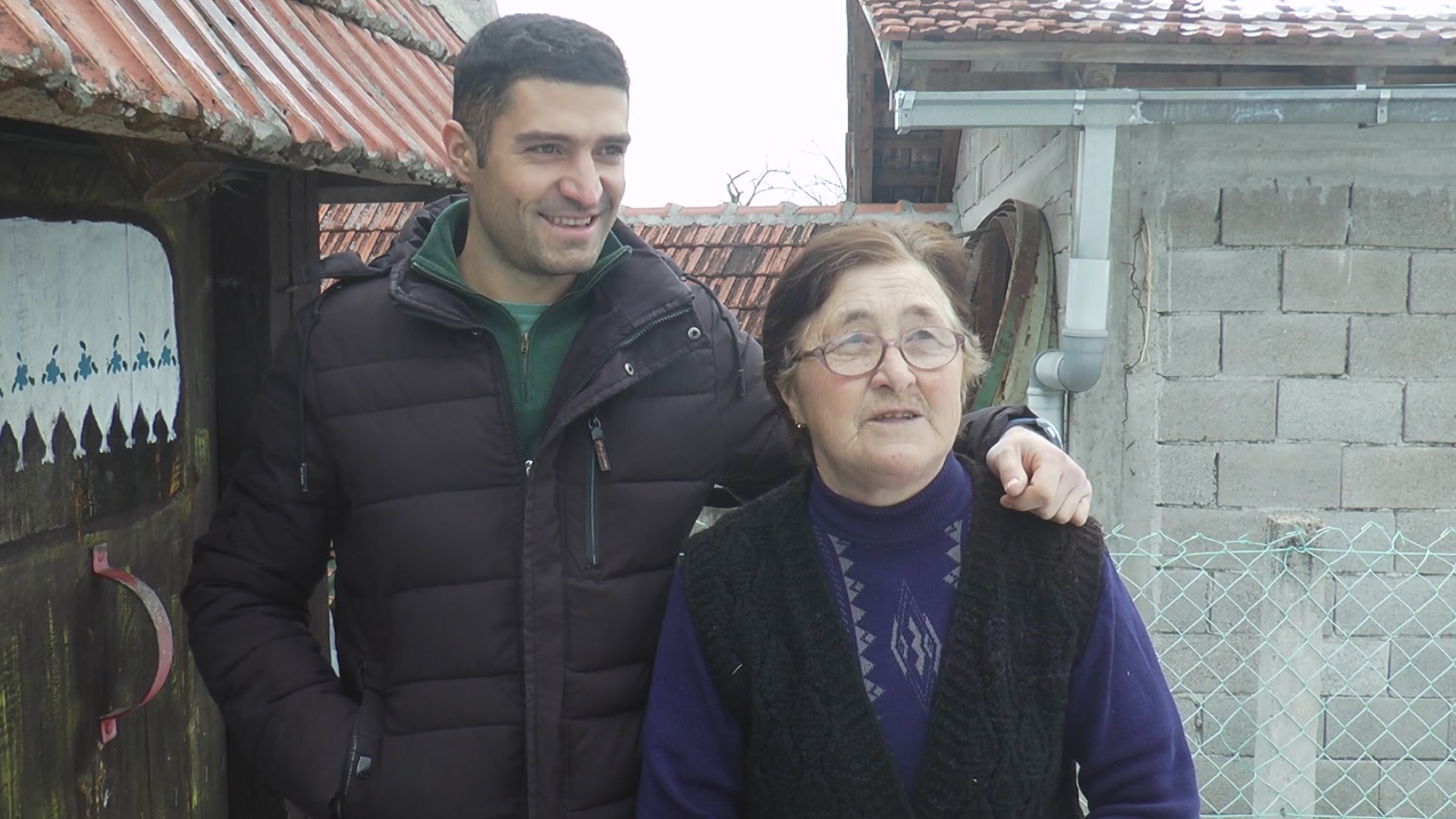Predrag i baka Dobrinka zajedno napravili odličan biznis / foto: RINA