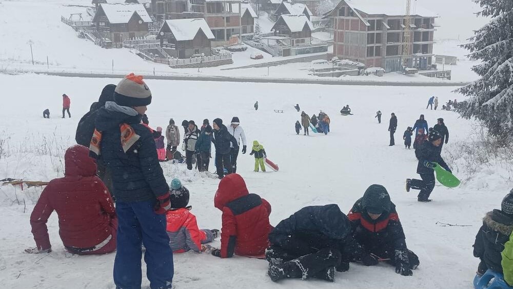 Ove srpske planine biće krcate za praznike, na Tari i Zlataru skoro sve bukirano: Cena apartmana se kreće od 40 do 120 evra, ono što je najvažnije - snega ima u izobilju/ Foto: RINA