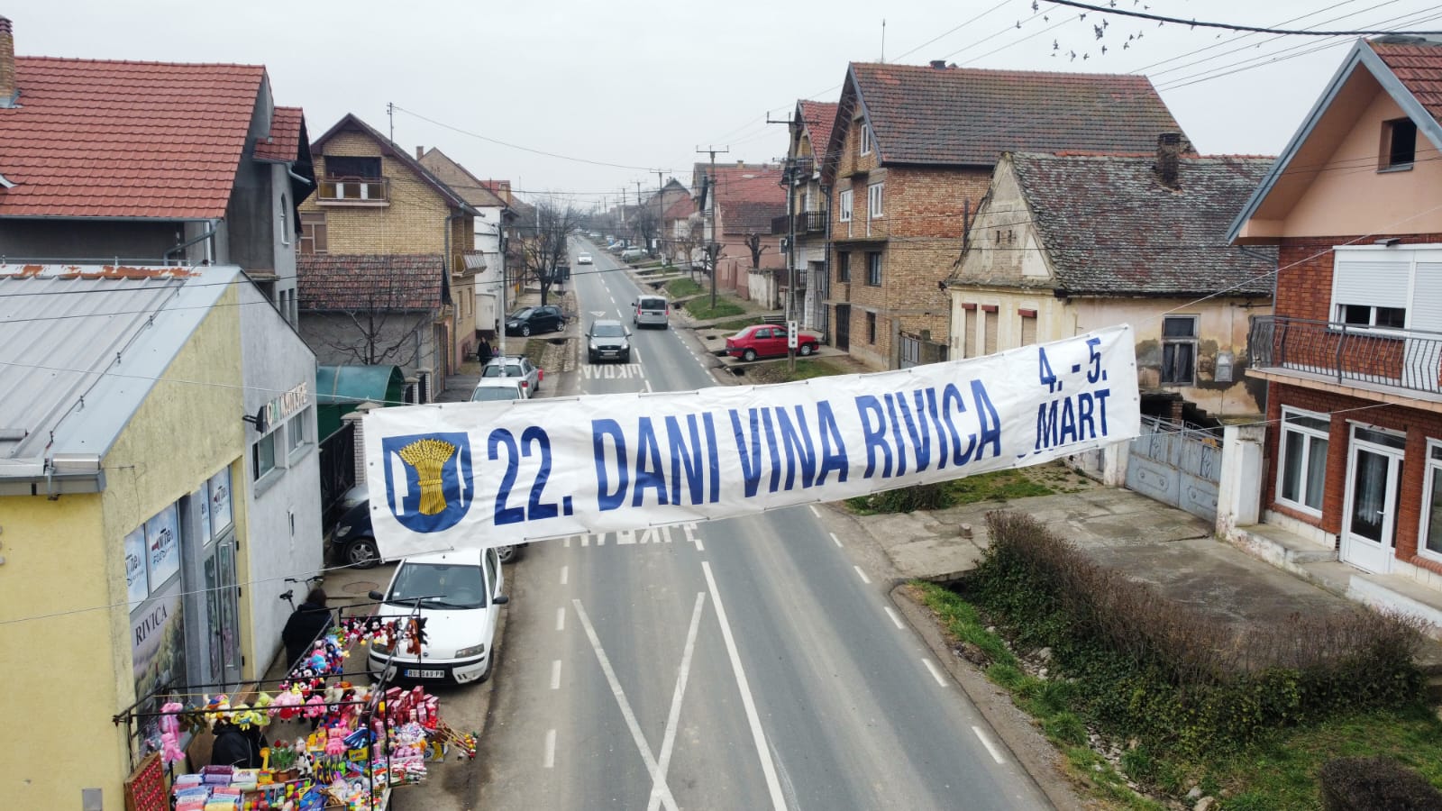 Selo bogato vinogradima danas je najveselije u Srbiji: U čast vinu počela jedna od najposećenijih manifestacija na severu zemlje (FOTO)