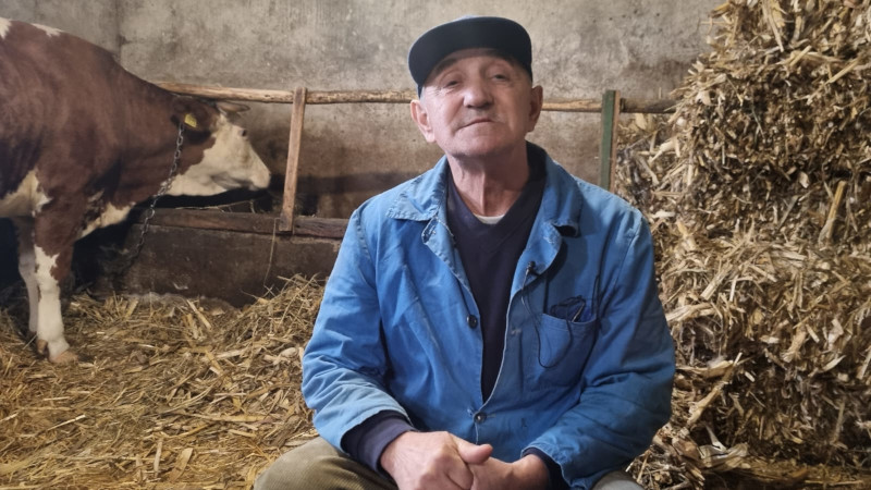 : Miloljub iz sela Gornja Gorevnica kod Čačka drži porodicu na okupu / foto: RINA