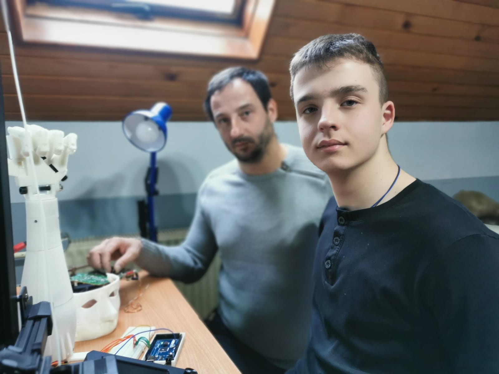 Mali Uroš iz Mrčajevaca je čudo id deteta, osmislio pametnog robota koji će od koristi čovečanstvu u budućnosti/ Foto: RINA