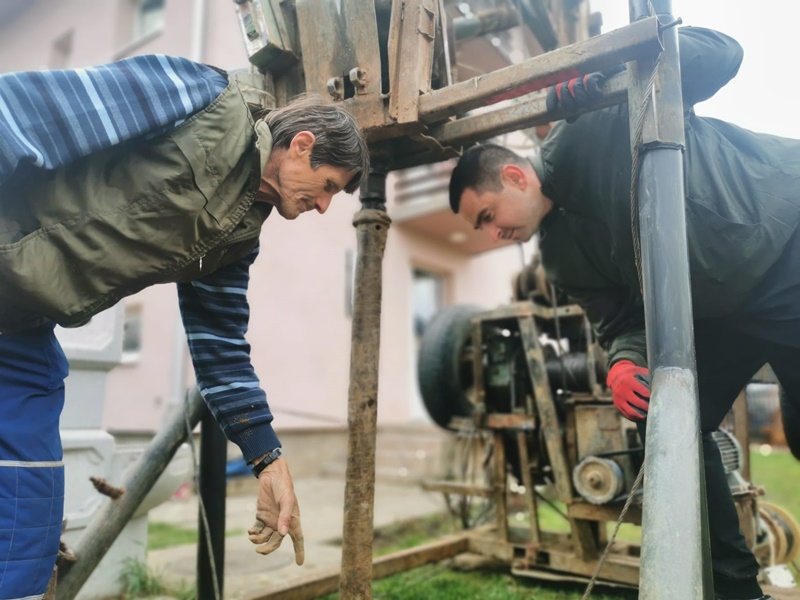 Nakon njegove posete čista voda potekla je više od 300 puta / foto: RINA
