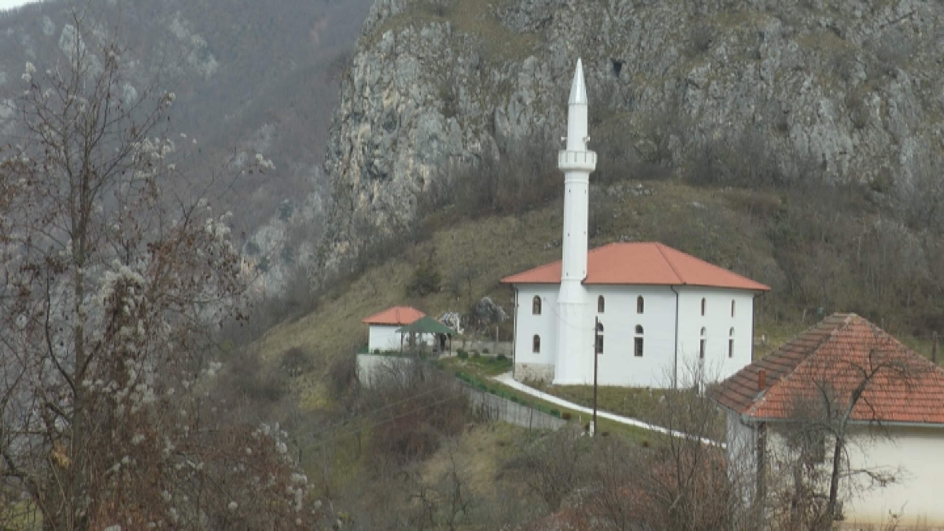 Napisan pre četiri stotine godina i predstavlja izuzetno redak primera: Najstariji Kuran na Balkanu nalazi se u prijepoljskom selu Hisardzik/ Foto: RINA