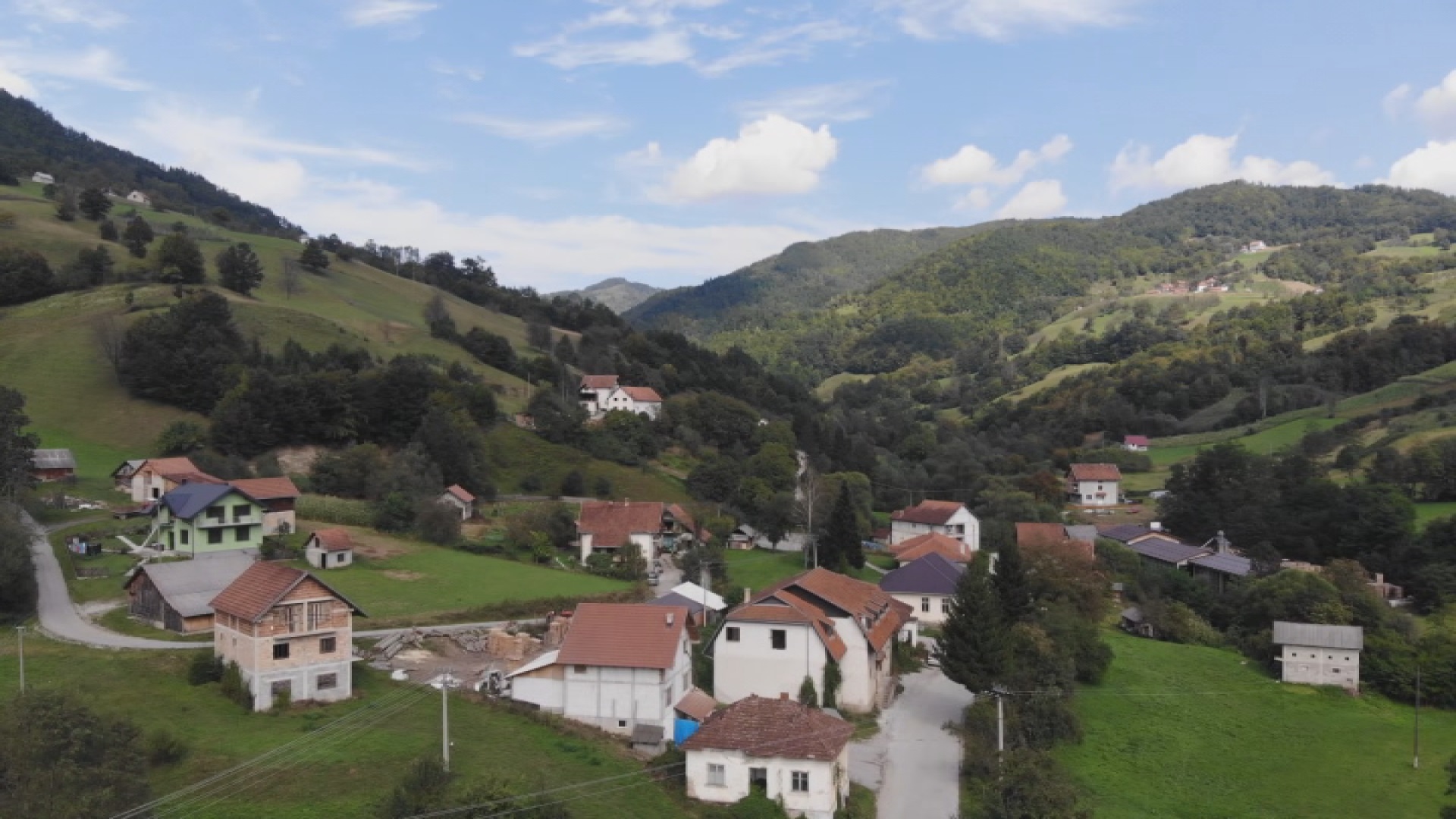 Čuli smo prejaku eksploziju, a nebo se nije videlo od dima: Meštani iz sela Osonica kod Ivanjice i 24 godine od NATO agresije strahuju za svoje živote, teren oko pogođenog vojnog objekta nije ispitan