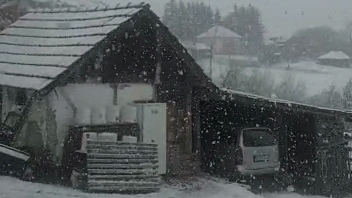 Umesto da spremamo livade za pašu, mi ćemo lopatama čistiti sneg: Obeleo srpski Sibir usred proleća, temperatuta se spuštala i do minus pez stepeni/ Foto: RINA