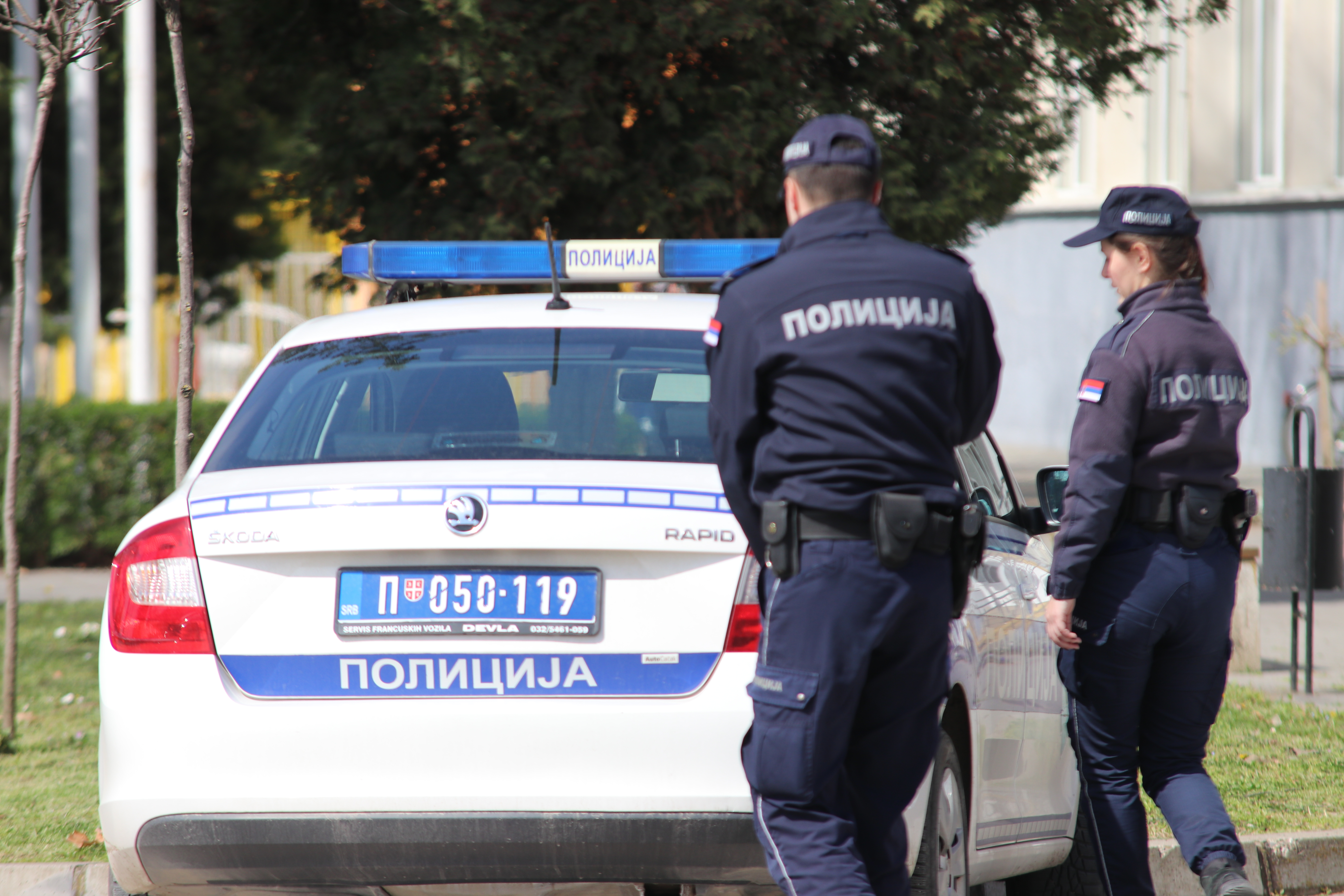 Izvršio teško krivično delo kradje u Lučanima i Ivanjici: Po nalogu Osnovnog javnog tužilaštva u Čačku, osumnjičenom je određeno zadržavanje do 48 sati 