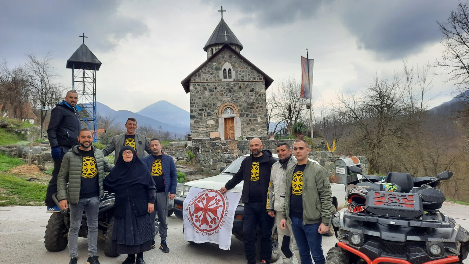 Veliko srce kuca u grudima mladića iz Priboja: Za mesec dana skupili pola miliona dinara humanitarne pomoći, pa od toga kupili i podelili pakete pomoći ugroženima pred Vaskrs