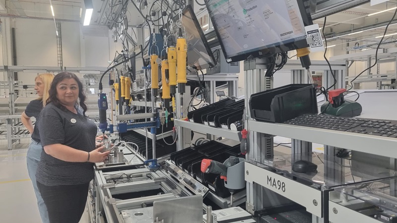 Fabrika nemačke kompanije Bicerba će industrijalizovati taj grad: Vučić je tokom obilaska obećao platu preko 1100 evra/ Foto: RINA