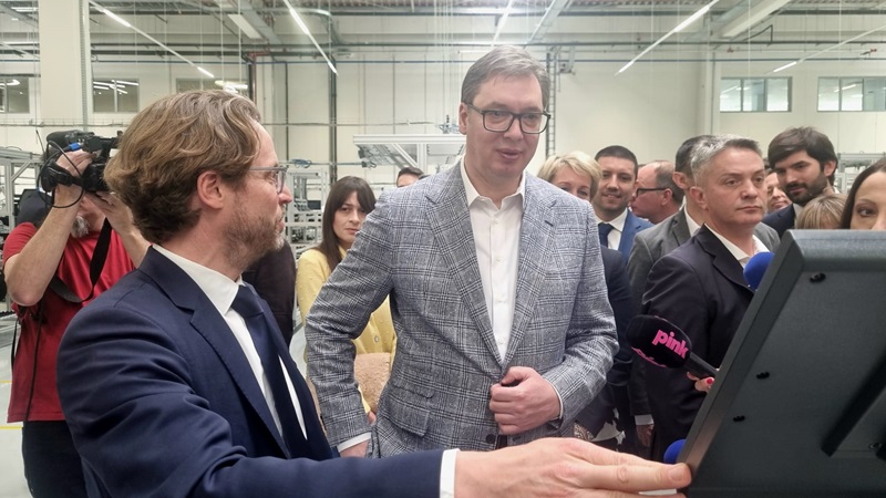 Fabrika nemačke kompanije Bicerba će industrijalizovati taj grad: Vučić je tokom obilaska obećao platu preko 1100 evra