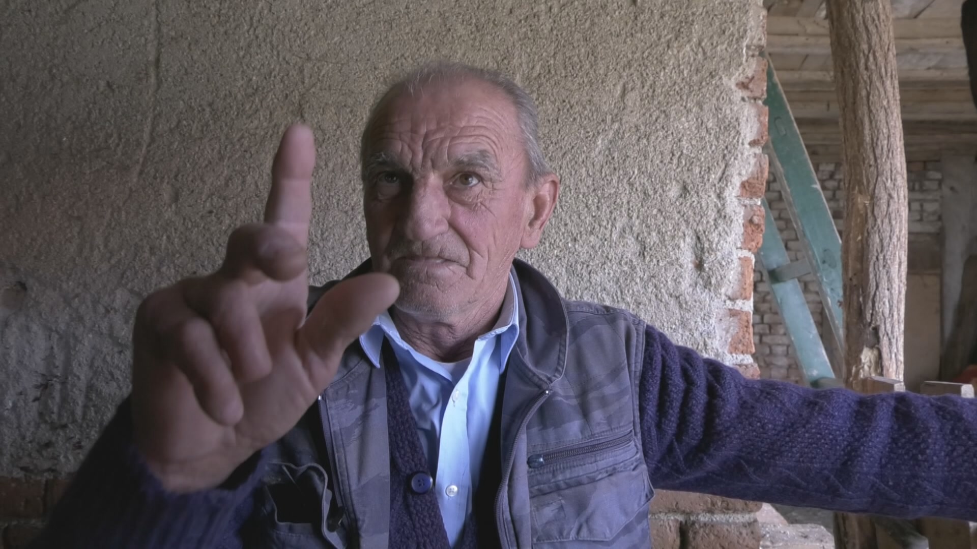 Prirodni fenomen u Šumadiji, ovca Belka na svet donela čak pet jagnjadi / foto: RINA