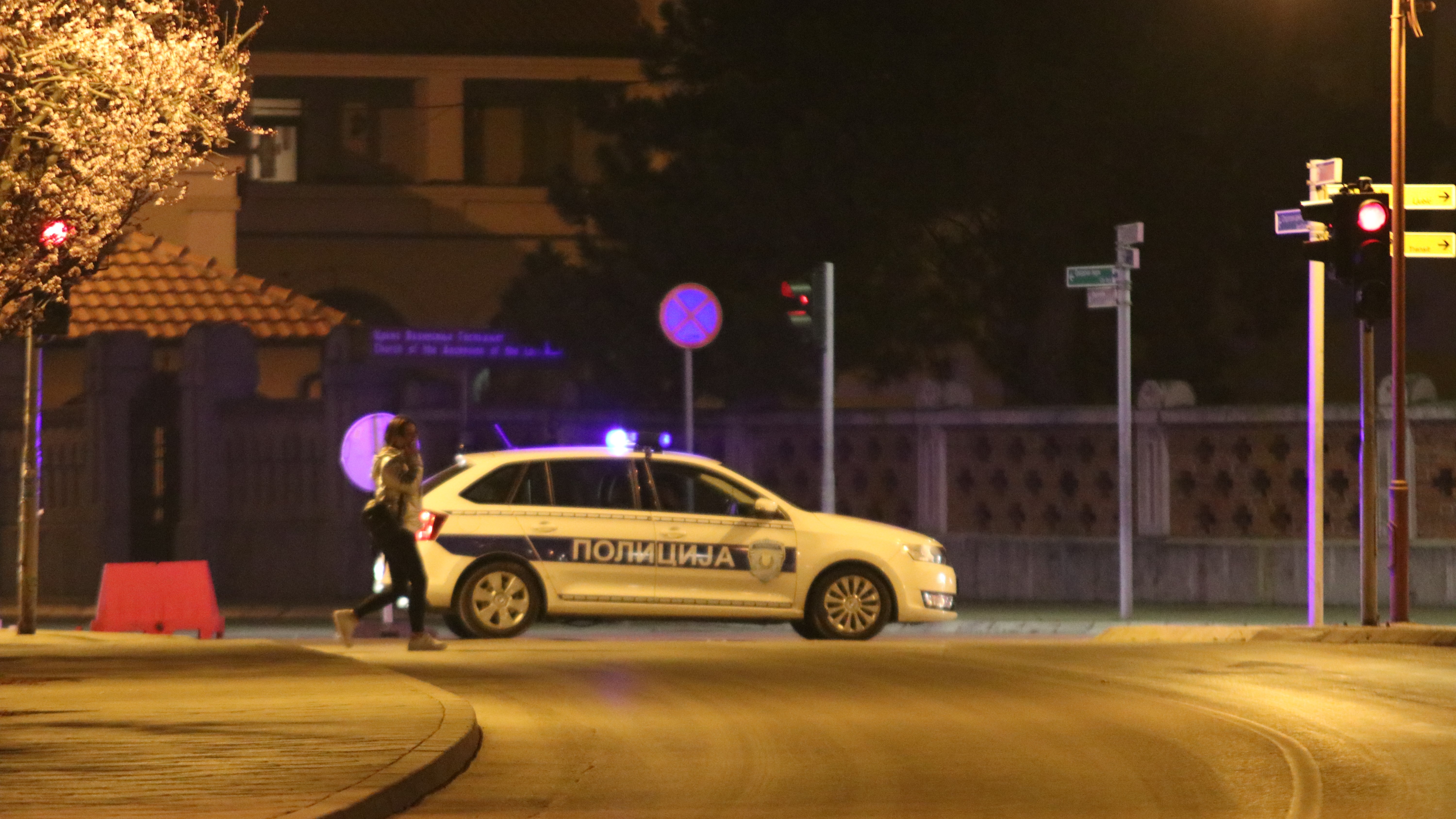 Neverovatno šta je sve koristio pa seo za volan: Od kokaina i kanabisa do metadona i amfetamina, vozača mazde zaustavila saobraćajna policija i ostala u šoku,