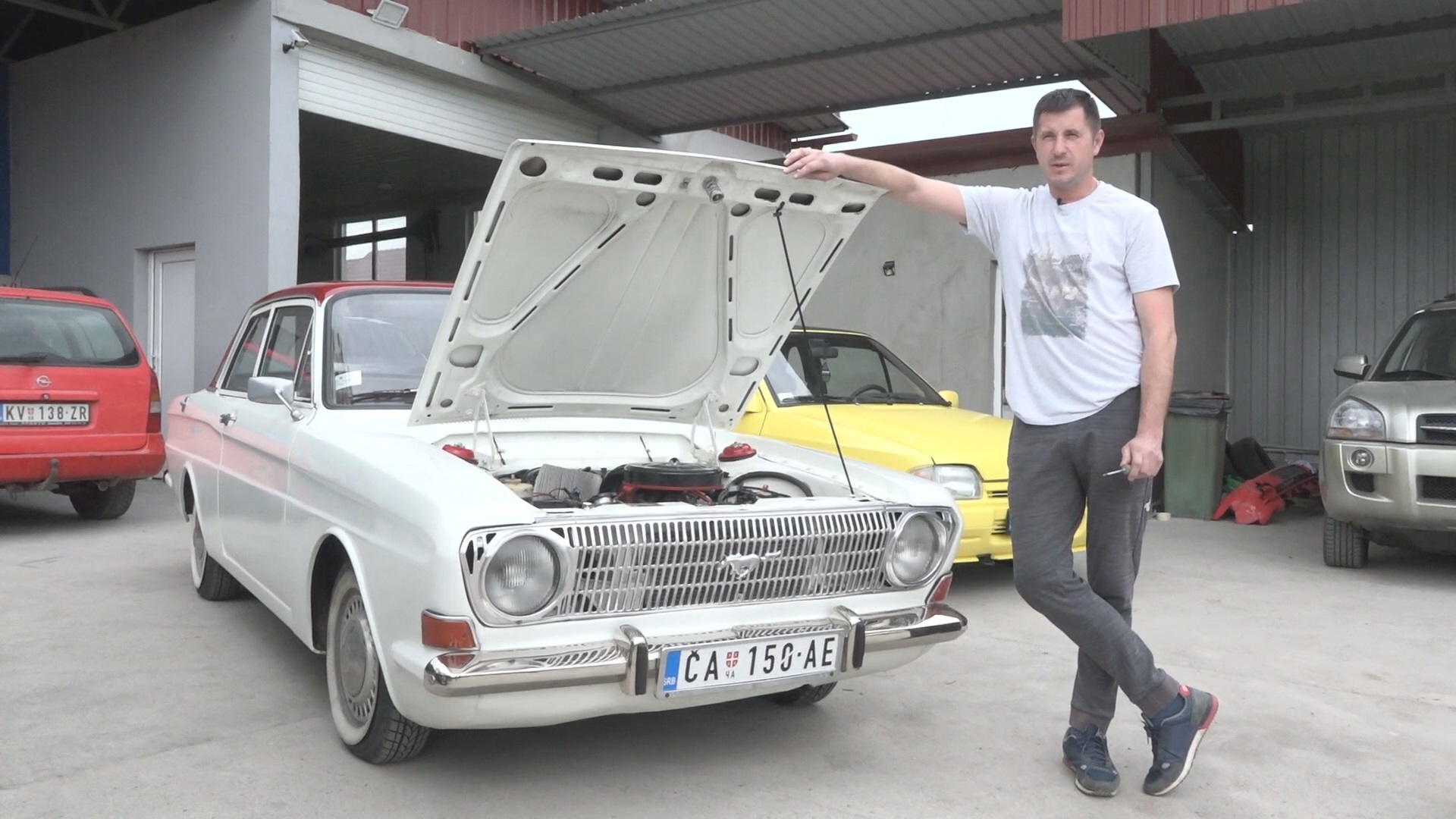 Kod njega nijedan automobil ne ide u staro gvožđe: Goran iz Mrčajevaca je mađioničar za oldtajmere, jednog uništenog poršea sredio i prodao za 75.000 evra (FOTO)