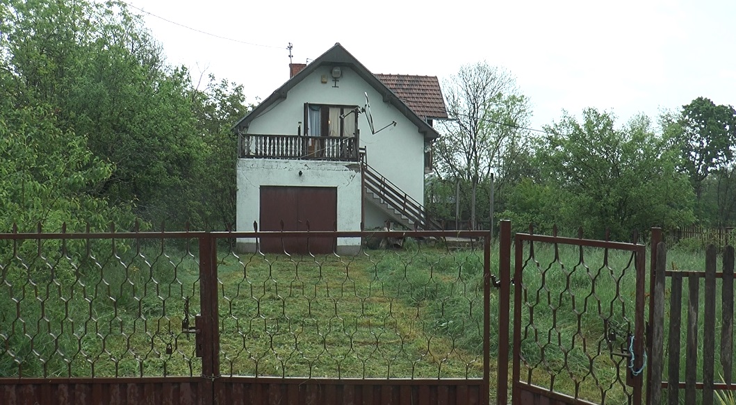 Vlasnica kuće u koju su se lopovi praktično uselili još ne može sa se oporavi od šoka, svi su ih viđali - živeli kao da je njihovo/ Foto: RINA