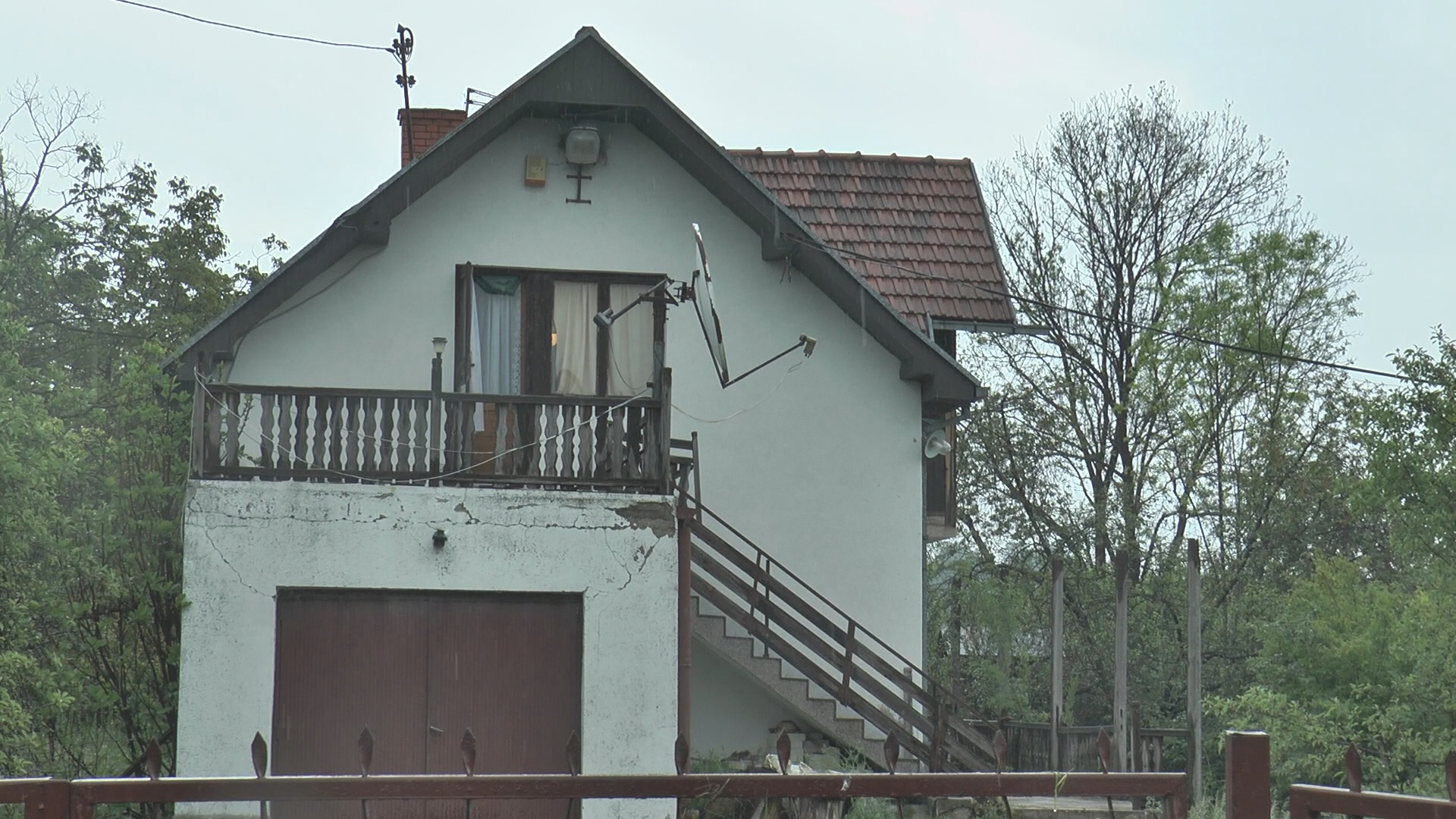 Vlasnica kuće u koju su se lopovi praktično uselili još ne može sa se oporavi od šoka, svi su ih viđali - živeli kao da je njihovo/ Foto: RINA